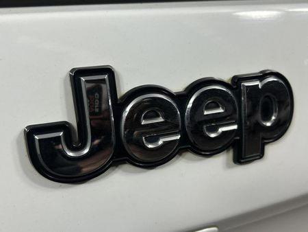 2016-Jeep-Cherokee-32-Limited-Auto_12