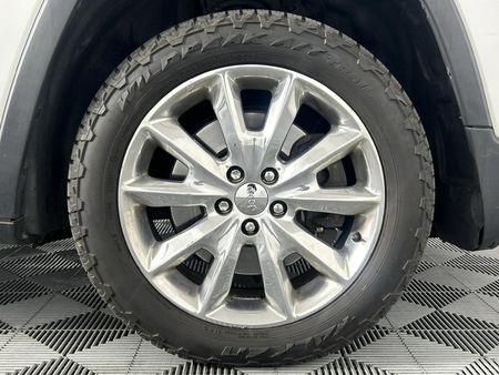 2016-Jeep-Cherokee-32-Limited-Auto_17