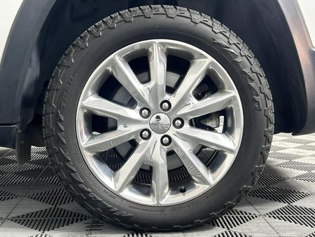 2016-Jeep-Cherokee-32-Limited-Auto_18