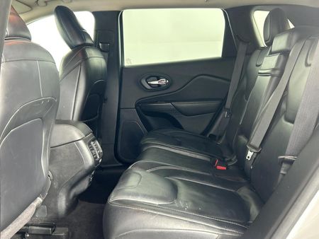 2016-Jeep-Cherokee-32-Limited-Auto_8