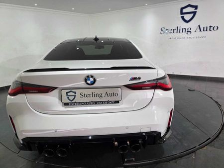 2021-BMW-M4-Coupe-Competition_7