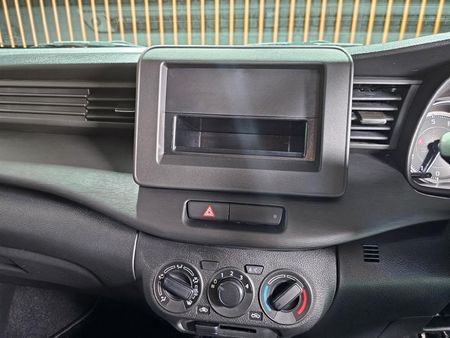2026-Suzuki-Ertiga-15-GA_12