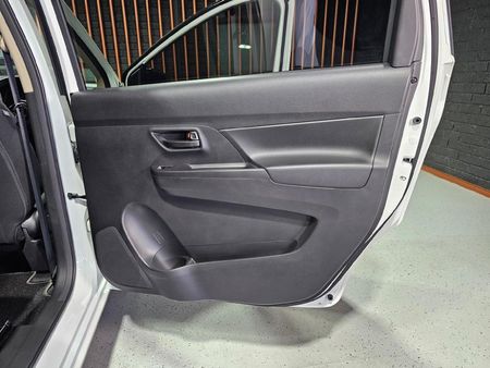 2026-Suzuki-Ertiga-15-GA_16