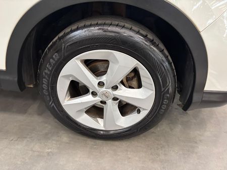 2018-Nissan-Qashqai-12T-Visia_8