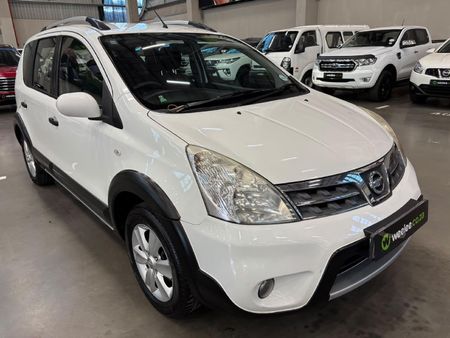 2011-Nissan-Livina-16-Acenta-X-Gear_0