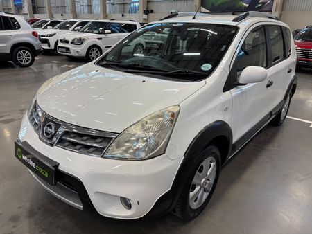 2011-Nissan-Livina-16-Acenta-X-Gear_2