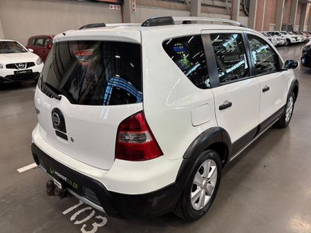 2011-Nissan-Livina-16-Acenta-X-Gear_6