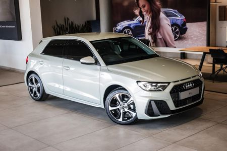 2026-Audi-A1-Sportback-10-TFSI-S-Line-Auto-30-TFSI_0
