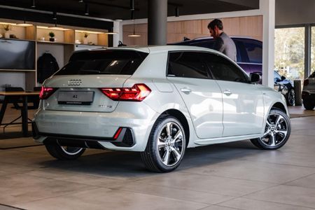 2026-Audi-A1-Sportback-10-TFSI-S-Line-Auto-30-TFSI_5