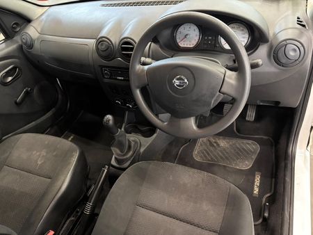 2021-Nissan-NP200-16-AC-Safety-Pack_10