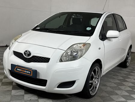 2009-Toyota-Yaris-T3-5-dr_0