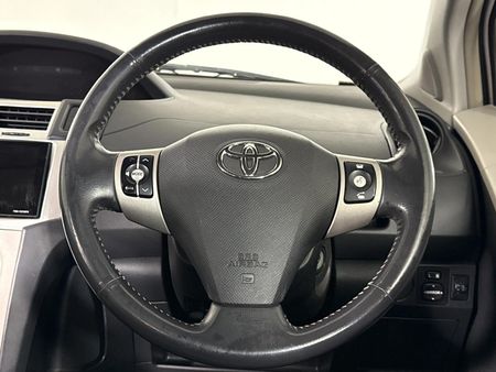 2009-Toyota-Yaris-T3-5-dr_13