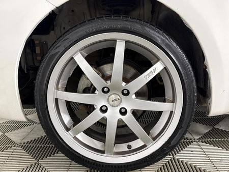2009-Toyota-Yaris-T3-5-dr_16