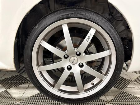 2009-Toyota-Yaris-T3-5-dr_17