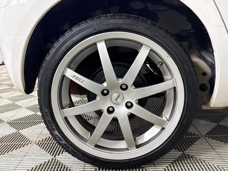 2009-Toyota-Yaris-T3-5-dr_19