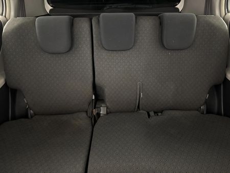 2009-Toyota-Yaris-T3-5-dr_8