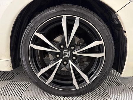 2016-Honda-CR-Z-15_12
