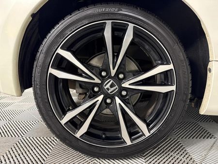 2016-Honda-CR-Z-15_14