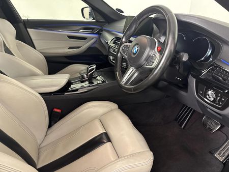 2018-BMW-M5-Auto_10