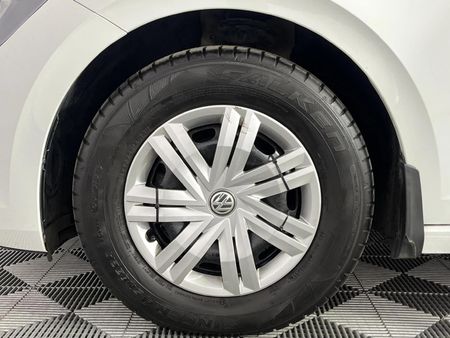 2018-Volkswagen-Polo-10-TSI-Trendline_15