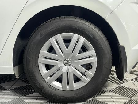 2018-Volkswagen-Polo-10-TSI-Trendline_17