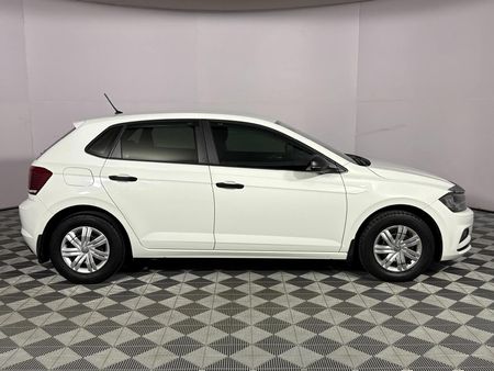 2018-Volkswagen-Polo-10-TSI-Trendline_3