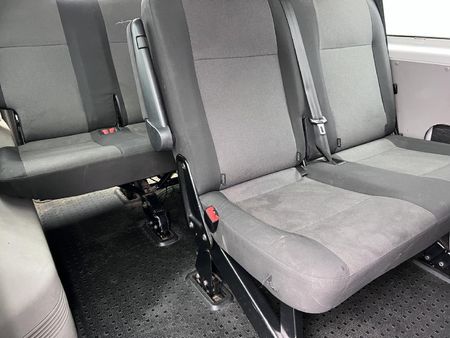 2018-Volkswagen-Transporter-CrewBus-20-TDI-LWB_12