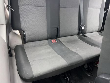 2018-Volkswagen-Transporter-CrewBus-20-TDI-LWB_13