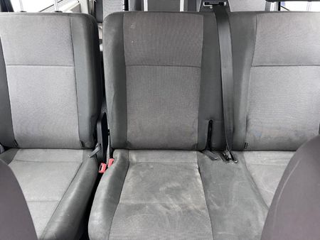 2018-Volkswagen-Transporter-CrewBus-20-TDI-LWB_14