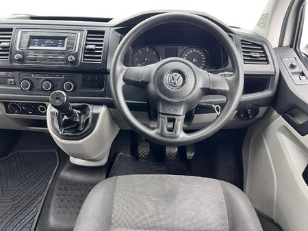 2018-Volkswagen-Transporter-CrewBus-20-TDI-LWB_8