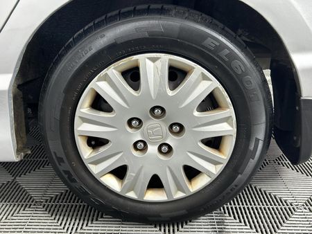 2007-Honda-Civic-18-LXi-Sedan_17