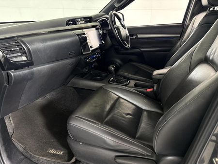 2021-Toyota-Hilux-28-GD-6-Raised-Body-Legend-RS-4x4-Auto-Double-Cab_9