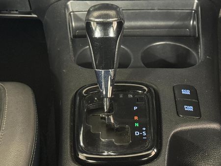 2021-Toyota-Hilux-28-GD-6-Raised-Body-Legend-RS-4x4-Auto-Double-Cab_11