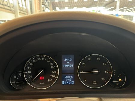 2005-Mercedes-Benz-C-Class-C-200K-Elegance-Auto_10
