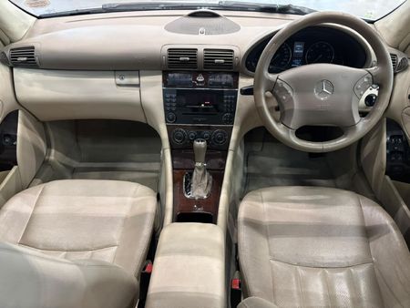 2005-Mercedes-Benz-C-Class-C-200K-Elegance-Auto_11