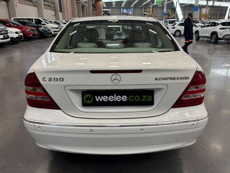 2005-Mercedes-Benz-C-Class-C-200K-Elegance-Auto_5