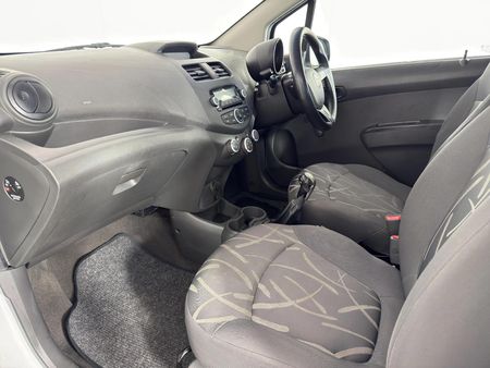 2013-Chevrolet-Spark-12-L_9