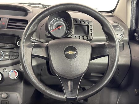 2013-Chevrolet-Spark-12-L_12