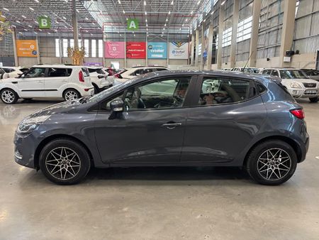 2019-Renault-Clio-IV-900T-Expression-5-dr-66kW_3