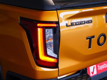 2026-Toyota-Hilux-28-GD-6-RB-Legend-4x4-Auto-Double-Cab-Mhev_10