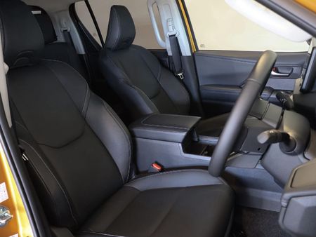 2026-Toyota-Hilux-28-GD-6-RB-Legend-4x4-Auto-Double-Cab-Mhev_14