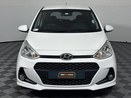 2020-Hyundai-Grand-i10-10-Motion_1