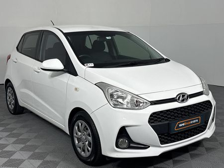 2020-Hyundai-Grand-i10-10-Motion_2