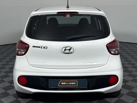 2020-Hyundai-Grand-i10-10-Motion_4
