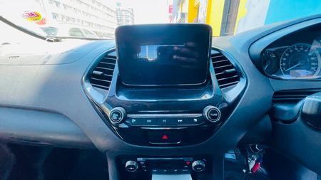2019-Ford-Figo-15Ti-VCT-Titanium-5-dr_8