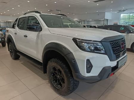 2026-Nissan-Navara-25DDTi-PRO-4X-Warrior-4x4-Double-Cab-Auto_9