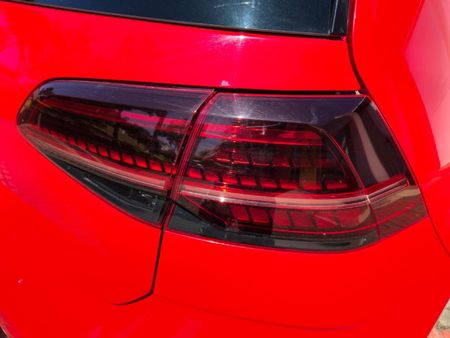 2020-Volkswagen-Golf-VII-20-TSI-R-Auto-228kW_4