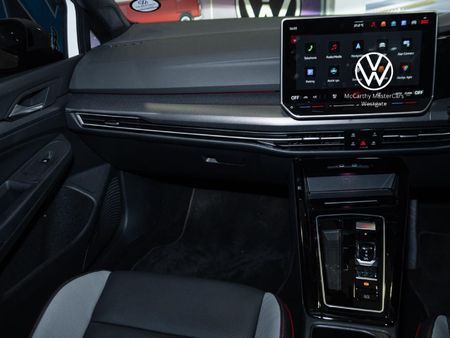 2026-Volkswagen-Golf-8-GTI-20-TSI-DSG_16