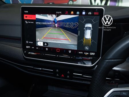 2026-Volkswagen-Golf-8-GTI-20-TSI-DSG_23