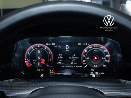 2026-Volkswagen-Golf-8-GTI-20-TSI-DSG_25